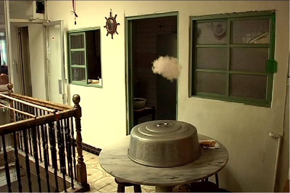 王雅慧《訪客》，2007，錄像作品，7分14秒。 臺北市立美術館典藏。