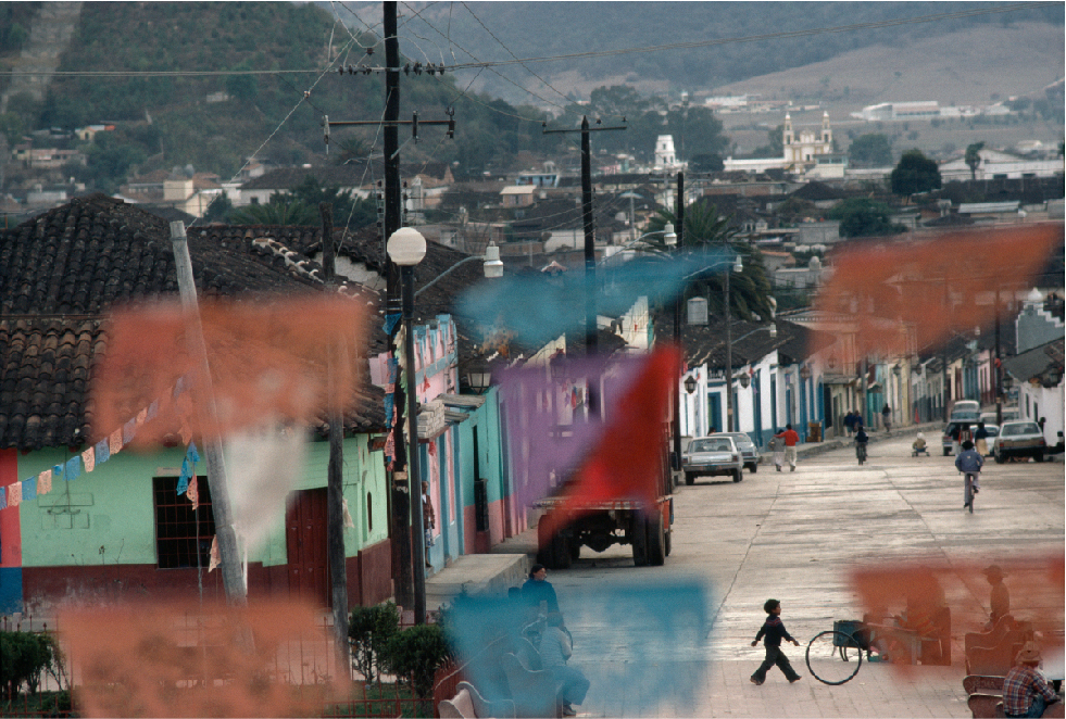 勒內．布里《墨西哥，恰帕斯州》｜1982 René Burri, Mexico, State of Chiapas｜1982 © René Burri / Magnum Photos. Foundation René Burri, courtesy Photo Elysée, Lausanne.